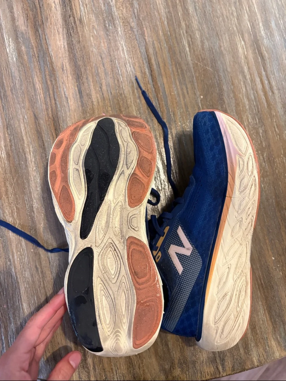 New Balance 1080v14 - Picture 3 of 4